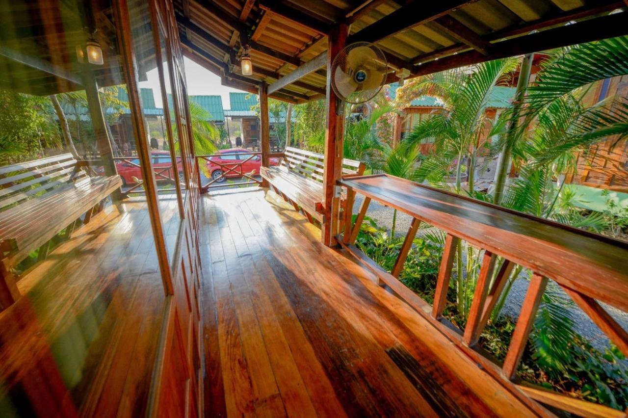 Mrk Resort & Massage ลพบุรี ภายนอก รูปภาพ
