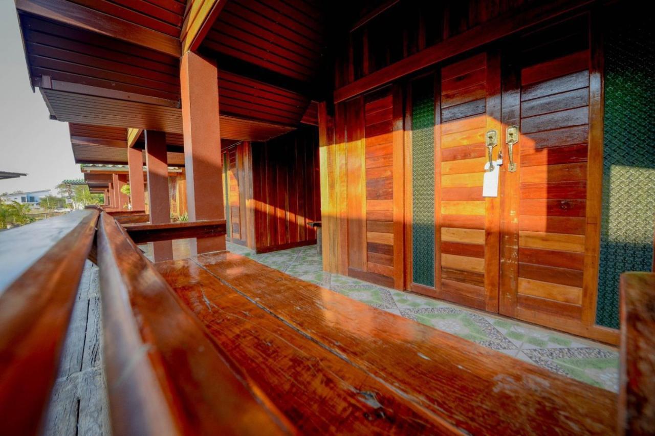 Mrk Resort & Massage ลพบุรี ภายนอก รูปภาพ
