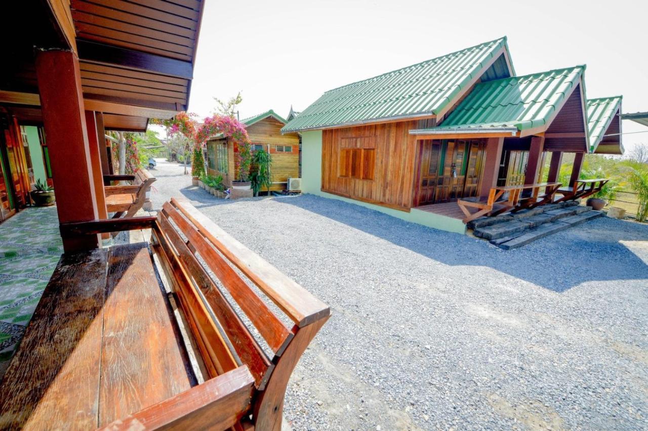 Mrk Resort & Massage ลพบุรี ภายนอก รูปภาพ
